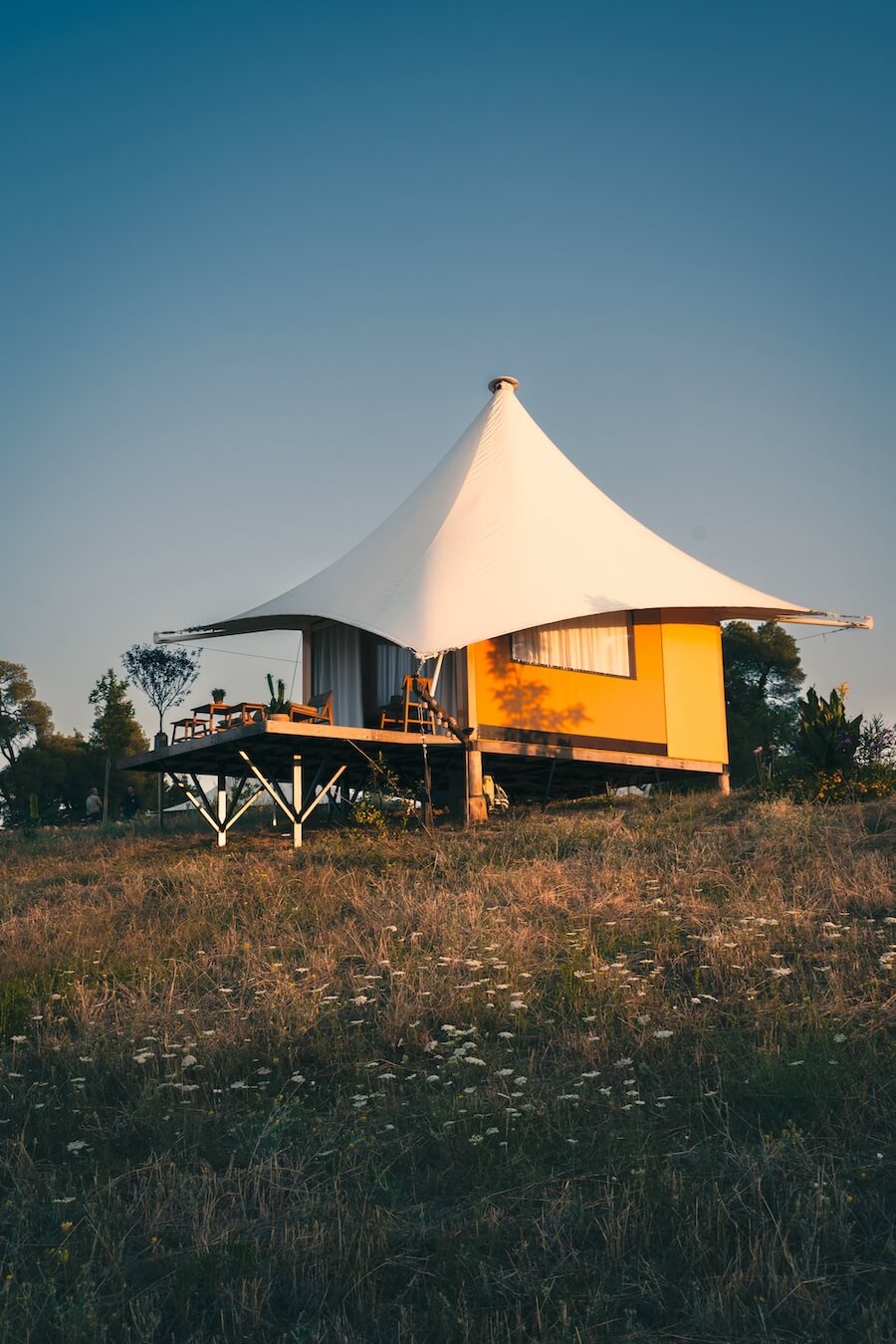 miliresort-lodge-2