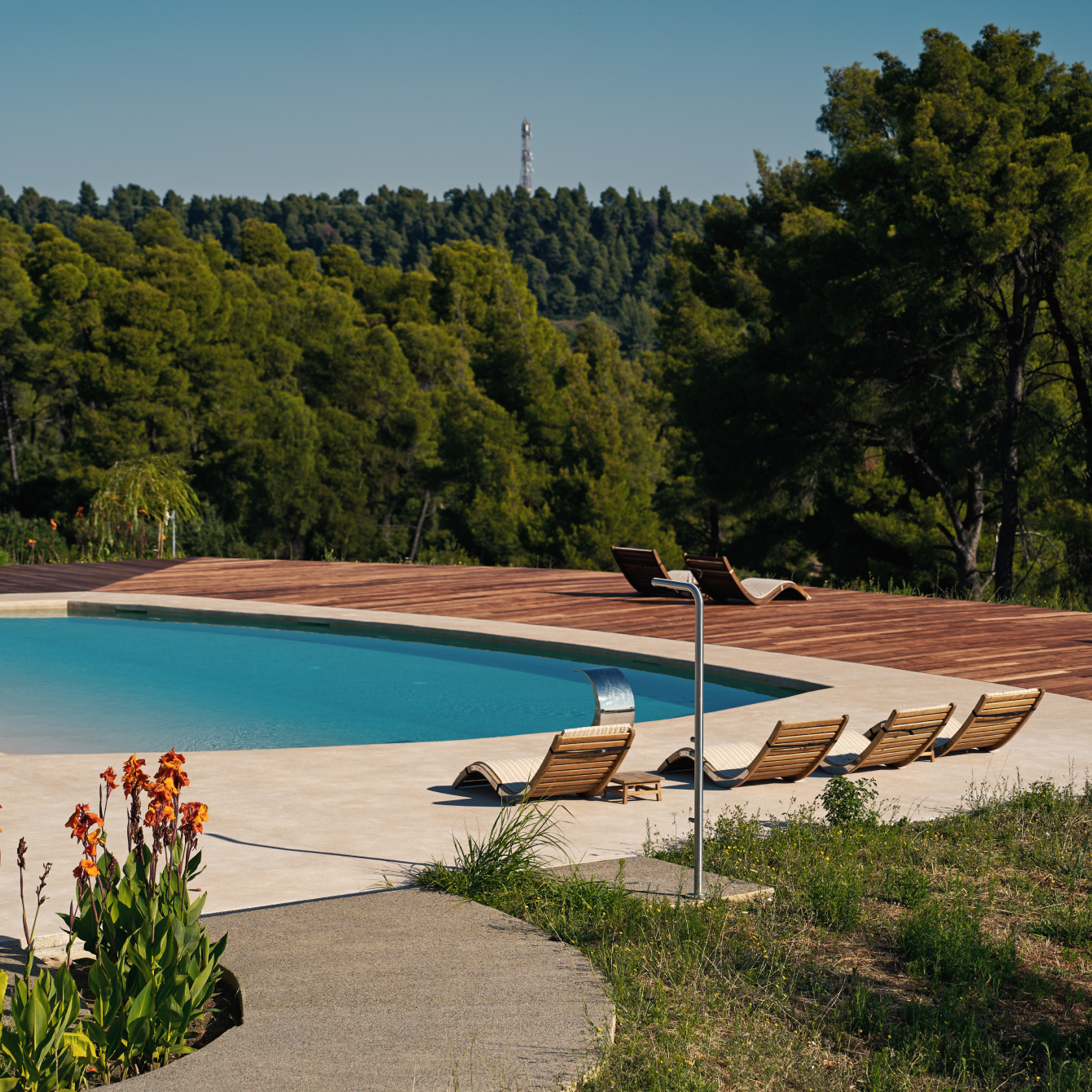 infinity-pool-main-page