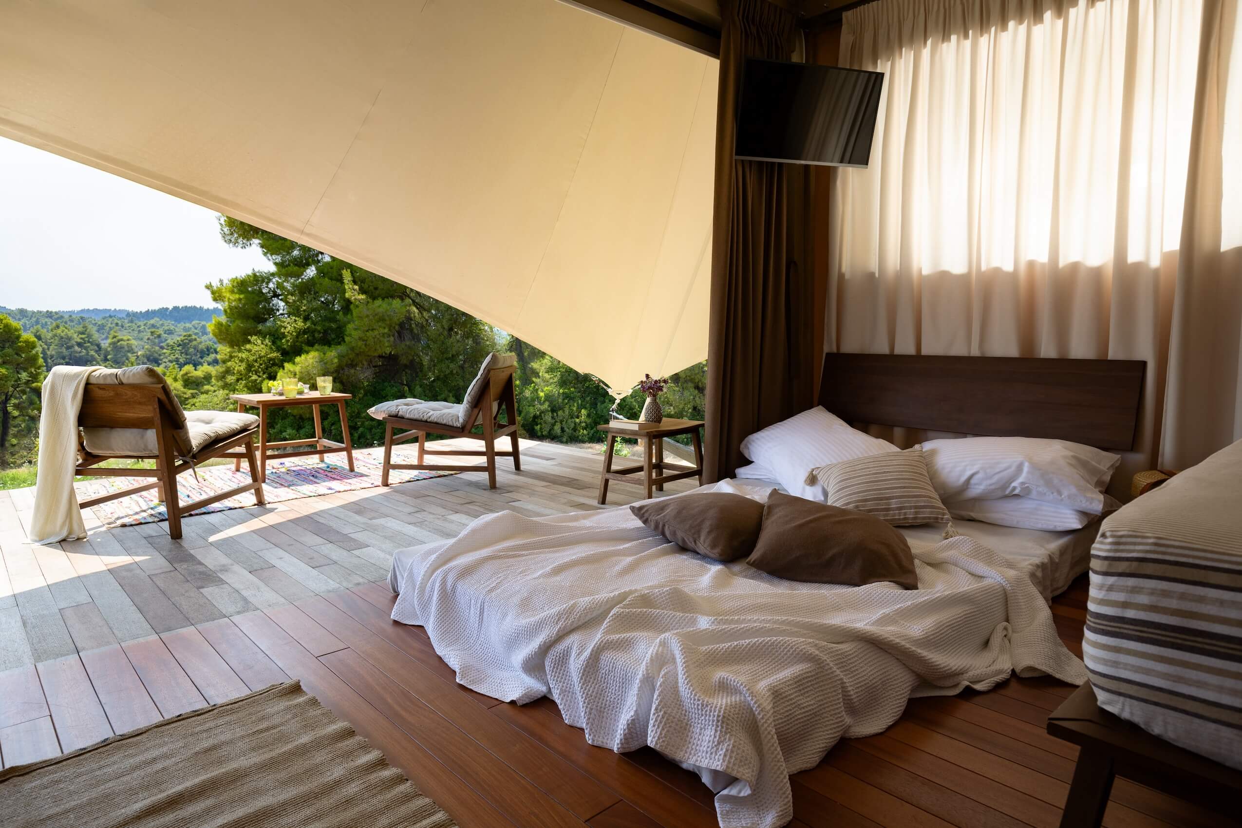 miliresort-deluxe-tent-slider-1